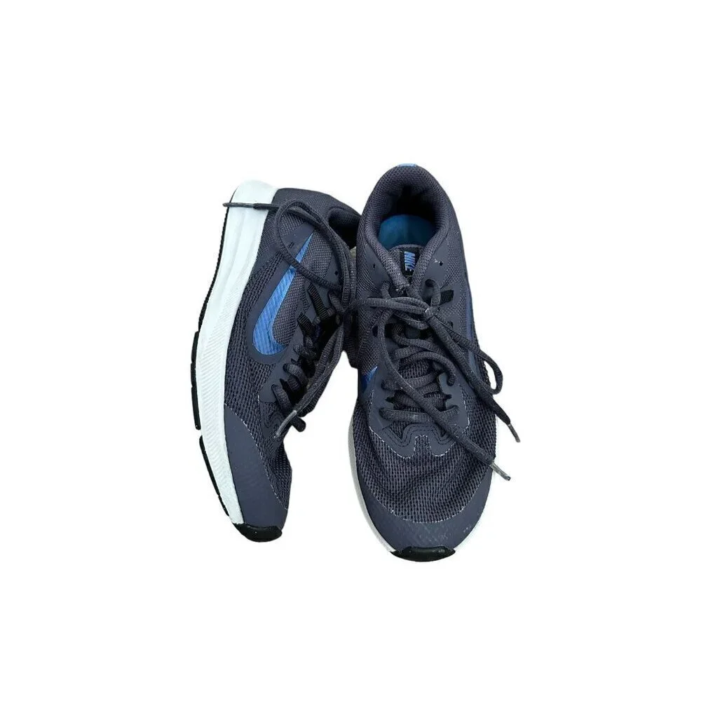 Nike Blue Sneakers - Picture 2 of 9